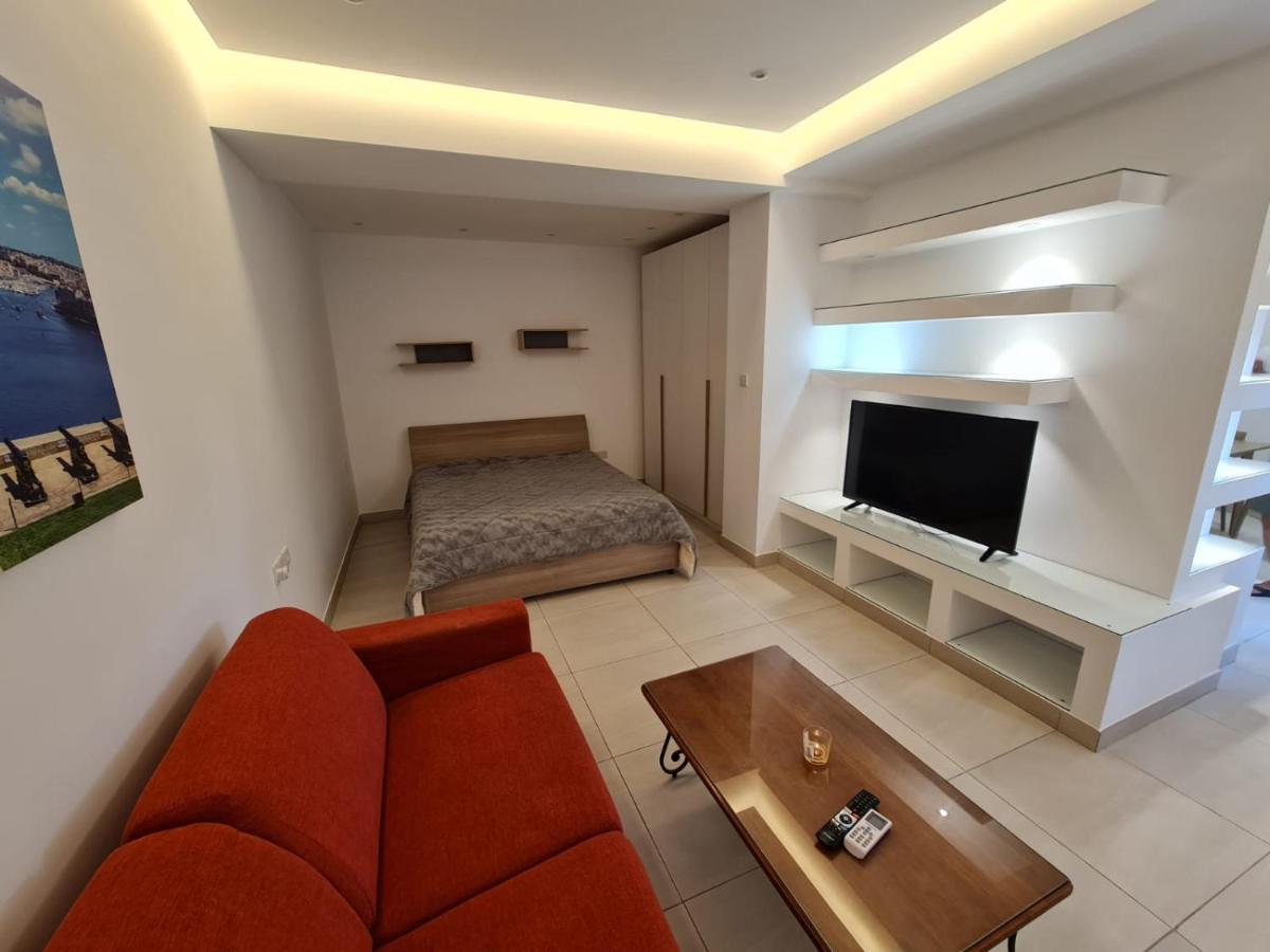 Crescent Corner Daire St. Paul's Bay Dış mekan fotoğraf